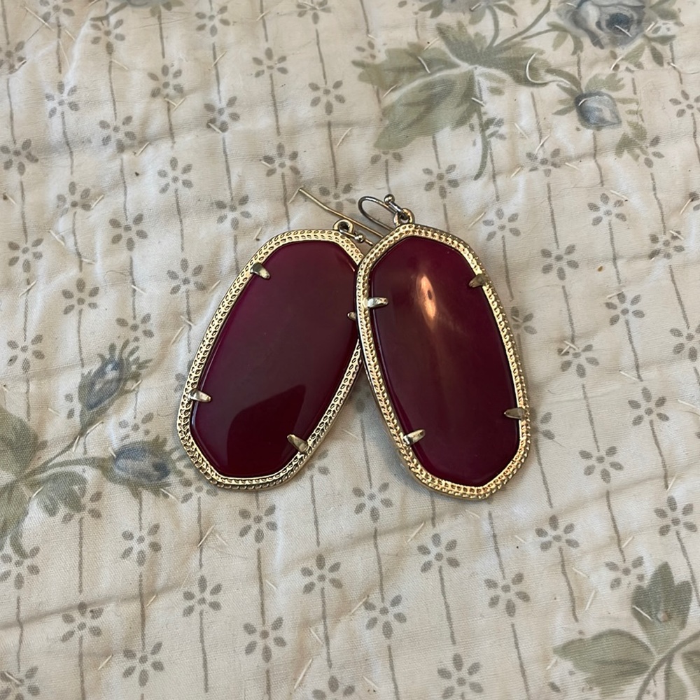Gold & maroon. Great condition
